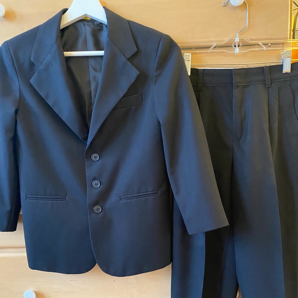 Boys navy blue suit
